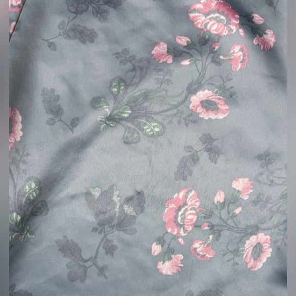 Ralph Lauren Gray Floral Satin Pajamas Size Large Top Pants Romance Feminine - Picture 8 of 11